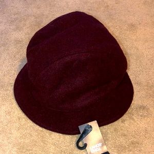 Lands End Winter Wool Blend Bucket Hat‎ Women’s Small Medium Wine Burgundy NWT